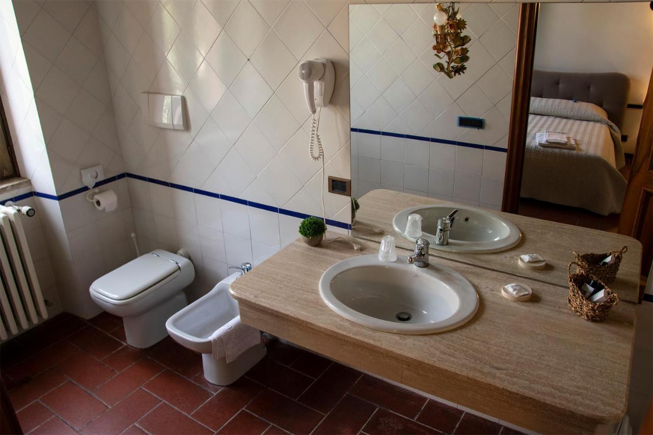 Borgo Delle Mole Villa สโปเลโต ภายนอก รูปภาพ